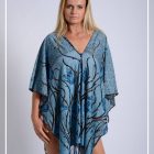 Poncho Botones Flecos